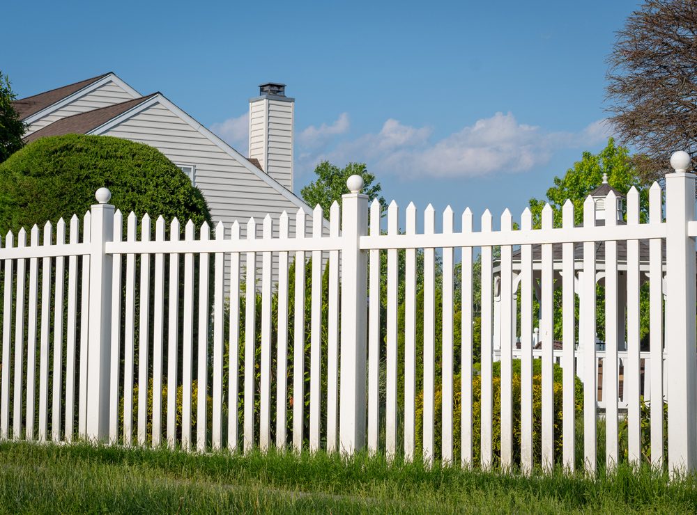 Vinyl picket fence
